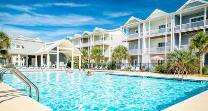 Beautiful Large Townhome Steps to the Beach