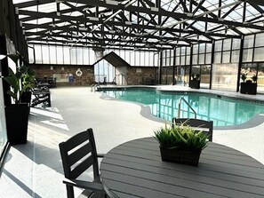 Piscine couverte, piscine chauffée