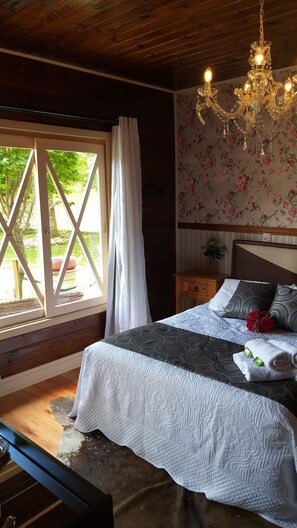 Deluxe Suite | 5 bedrooms, blackout curtains, soundproofing, free WiFi - POUSADA REQUINTE SERRANO (Urubici)