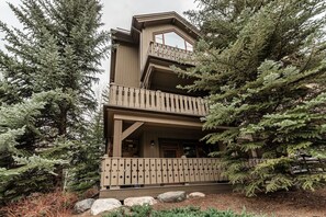 Exterior - Luxurious Condo Gated Community Pool Hot Tubs (Edwards)