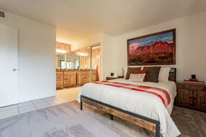 2 habitaciones, tabla de planchar con plancha, cuna de viaje y wifi 