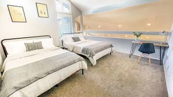 4 bedrooms, desk, iron/ironing board, travel cot