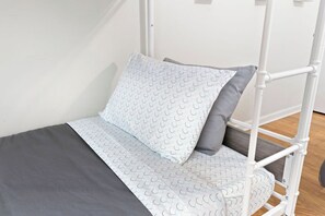 1 bedroom, iron/ironing board, travel cot, free WiFi