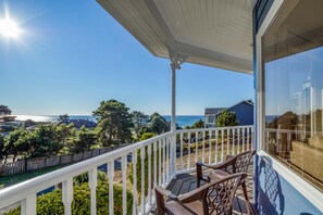 House, Multiple Beds (Victorian By The Sea) | Property grounds - Victorian By The Sea (Lincoln City)