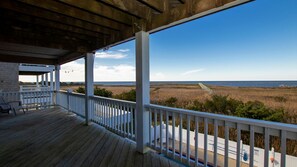 Property grounds - Soundfront, Shared Dock and Pier, Elevator, Private Pool, Hot Tub (Waves)