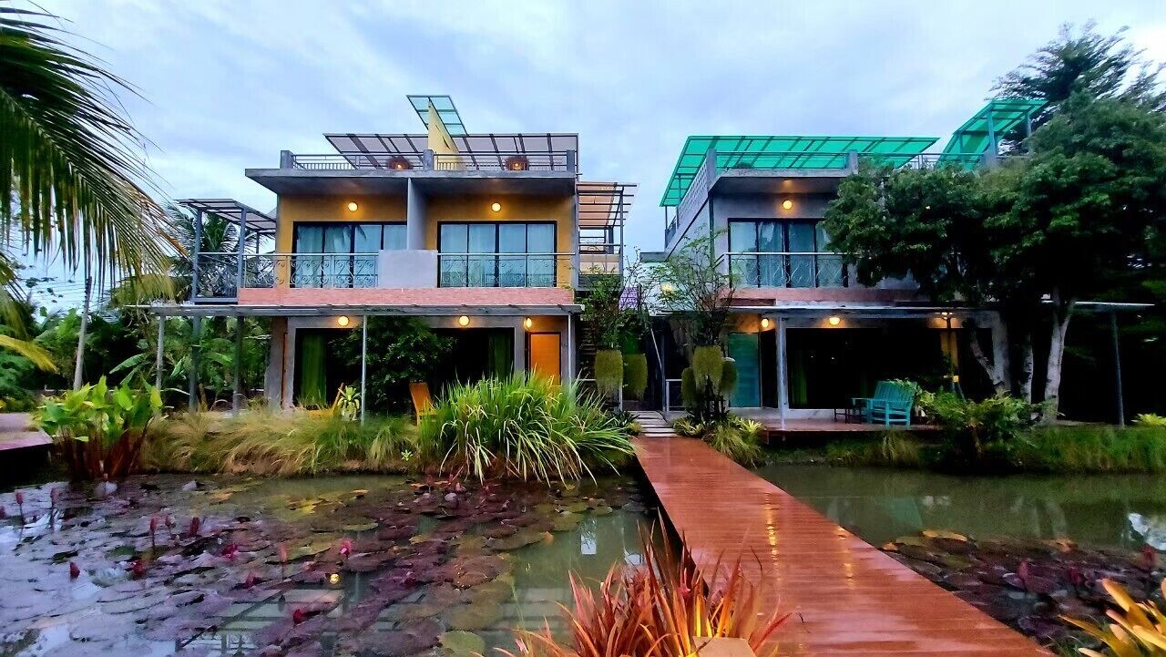 ด้านหน  ้าที่พัก