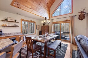 Interior - A-Frame Cabin Atop Beech Mountain (Beech Mountain)
