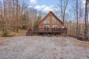 Exterior - A-Frame Cabin Atop Beech Mountain (Beech Mountain)