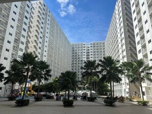 Exterior -  1 BR 1 Bath Modern Condotel at Mall of Asia complex ,Philippines  (Pasay)