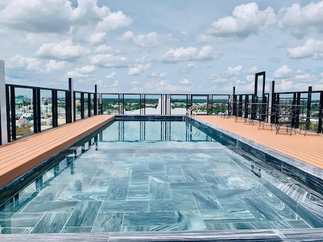 Indoor pool. Linh Phuong 6