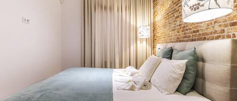 1 Schlafzimmer, BĂŒgeleisen/BĂŒgelbrett, Internetzugang, BettwĂ€sche