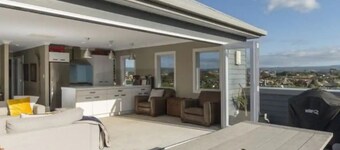 Family Home Omokoroa paradise
