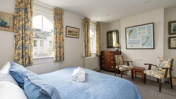 House (2 Bedrooms) | 2 bedrooms, bed sheets