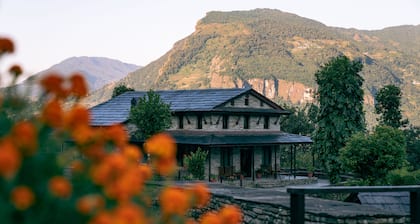 Mountain Lodges of Nepal - Tomijong