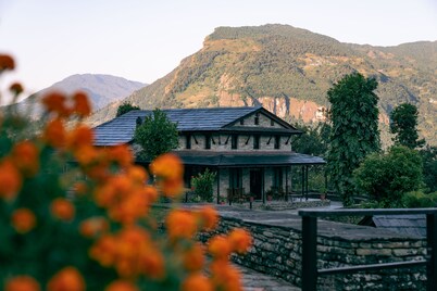 Mountain Lodges of Nepal - Tomijong