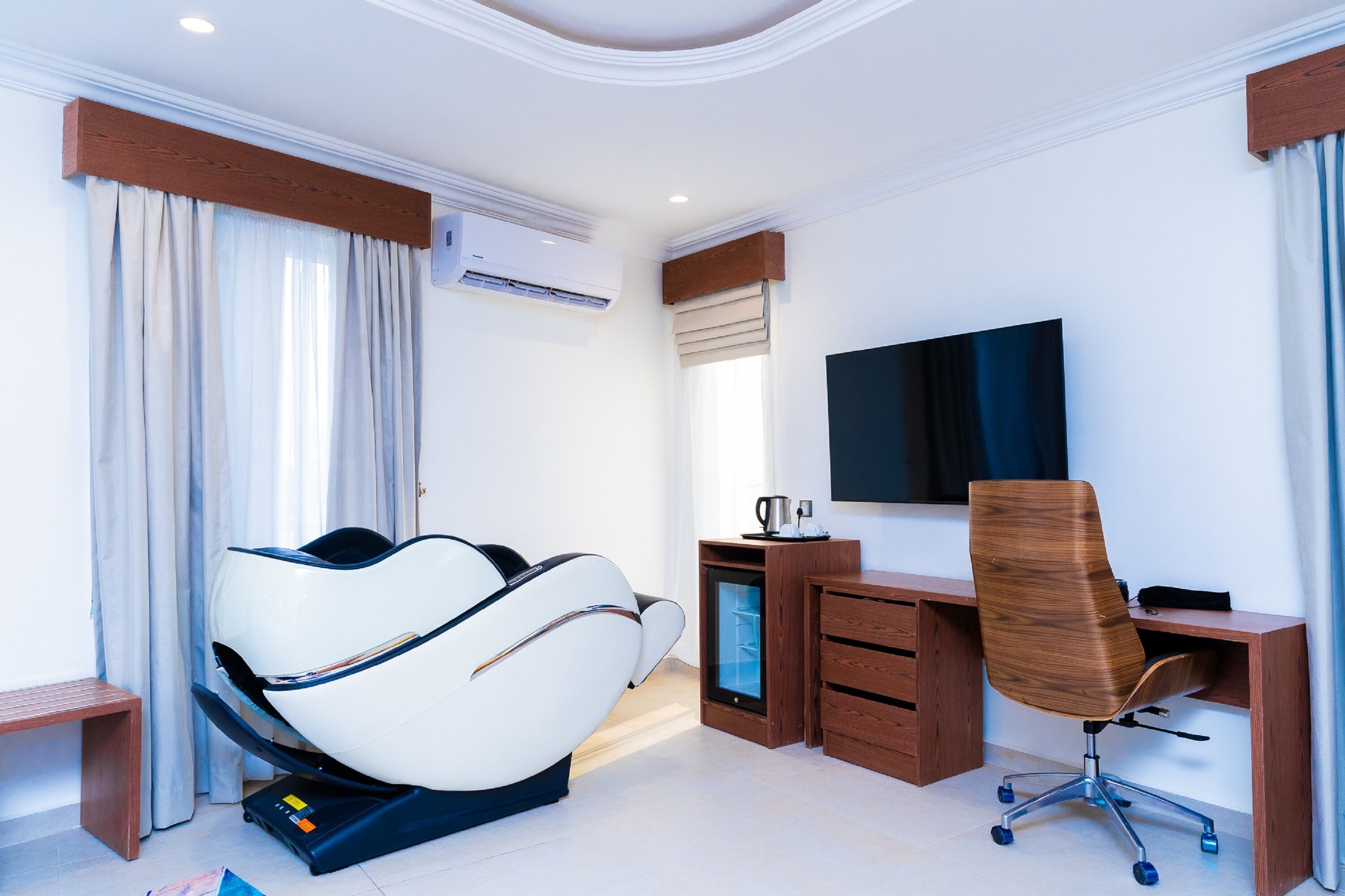 Junior Studio Suite | Premium bedding, memory foam beds, minibar, in-room safe