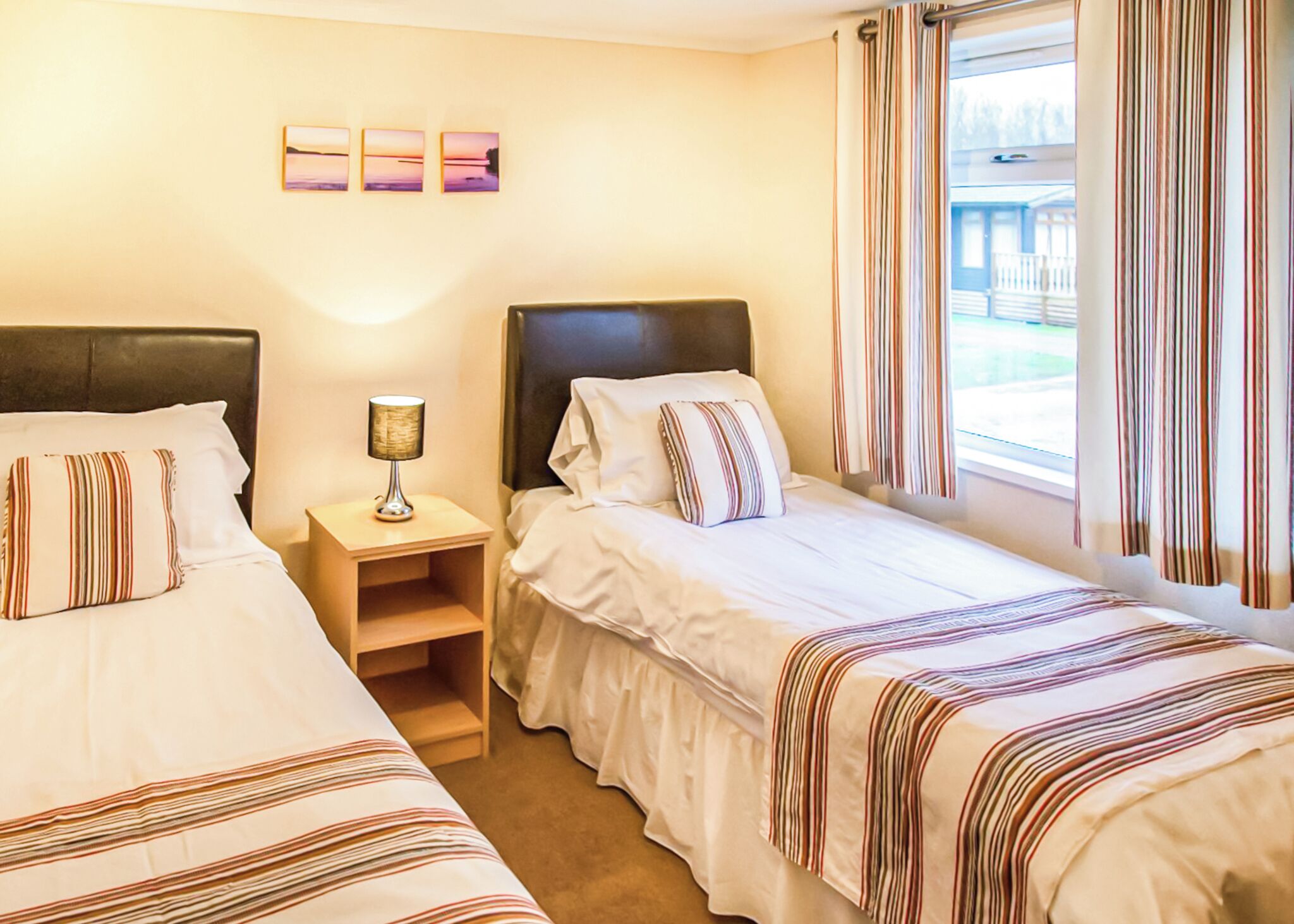4 bedrooms, free WiFi