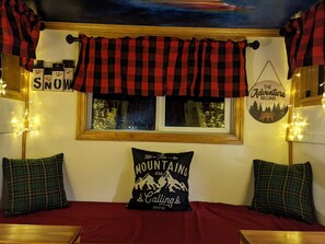 Interior - Olympic Mountaineer at Olympic Railway Inn (Sequim)