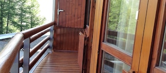 Warm and cozy studio apartment ideal for skiers