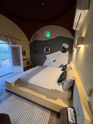 Chalet Confort, 1 chambre, vue sur le fleuve, secteur Affaires | Lit avec matelas à plateau-coussin, minibar, décor unique