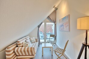 Fernseher, Stereoanlage