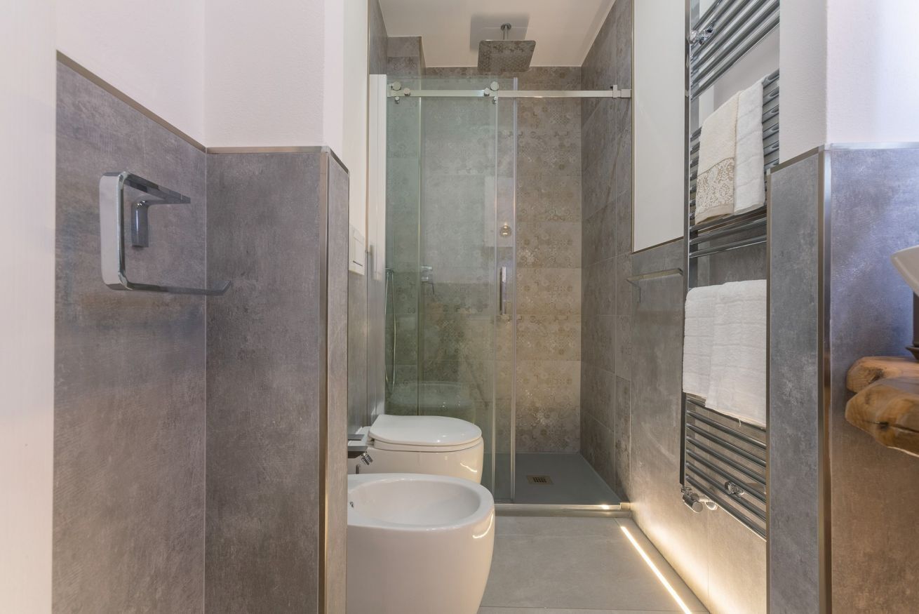 Dusche, Bidet