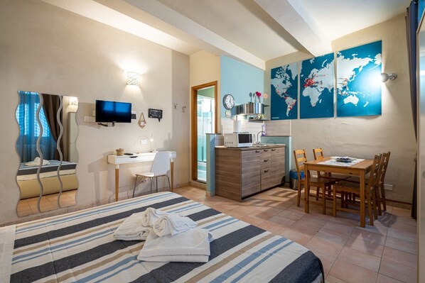 Internet, bed sheets