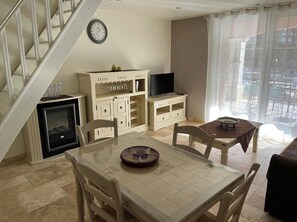Condo | Living area | LCD TV - Le Mas Sans Soucis (Fayence)