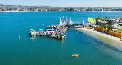818 Portsmouth · Newly Remodeled Between Bay & Beach *Parking*Patio