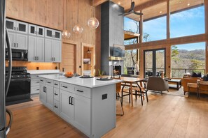 Fridge, microwave, oven, stovetop - Weaver Creek Lodge ~ Near Downtown Blue Ridge ~ Hot Tub, Fire Pit, & Views! (Blue Ridge)