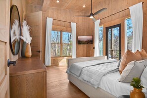 4 chambres, fer et planche à repasser, Wi-Fi gratuit, draps fournis