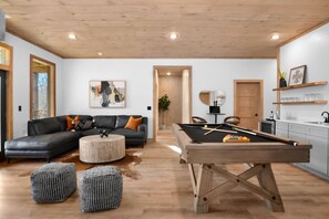 Game room - Weaver Creek Lodge ~ Near Downtown Blue Ridge ~ Hot Tub, Fire Pit, & Views! (Blue Ridge)