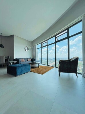 Fernseher, Netflix, Streaming-Dienste