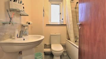 House | Bathroom | Combined shower/tub, deep soaking tub