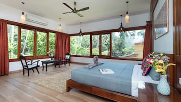 Grand Villa, City View | 4 bedrooms, in-room safe, free WiFi, bed sheets