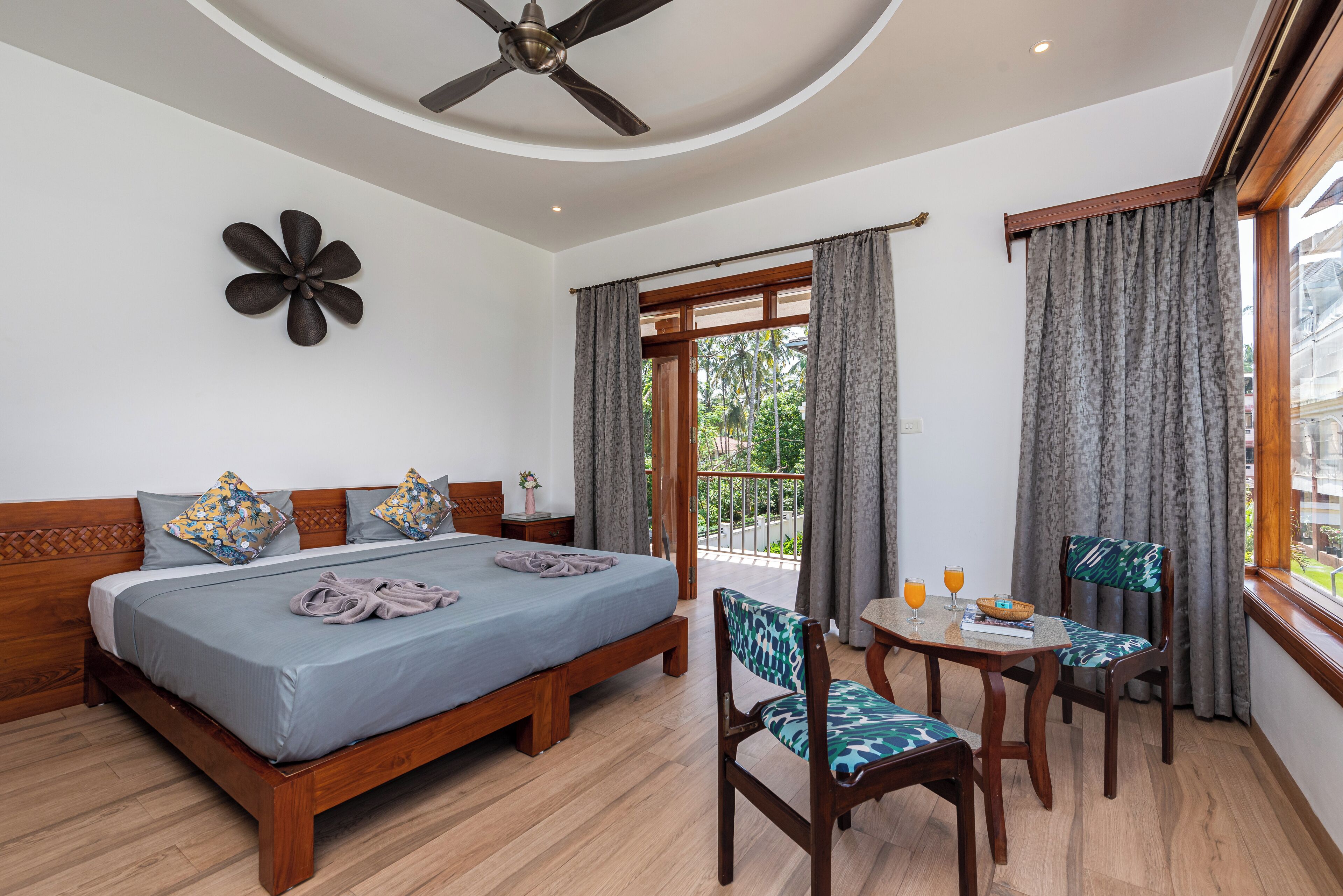 Grand Villa, City View