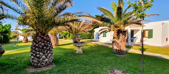 Apartamentos LAS GOLONDRINAS - RISSAGA