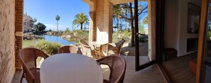 Outdoor dining - terraced house with incredible views to the sea (San Fernando)