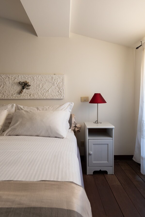 1 bedroom, iron/ironing board, travel crib, free WiFi