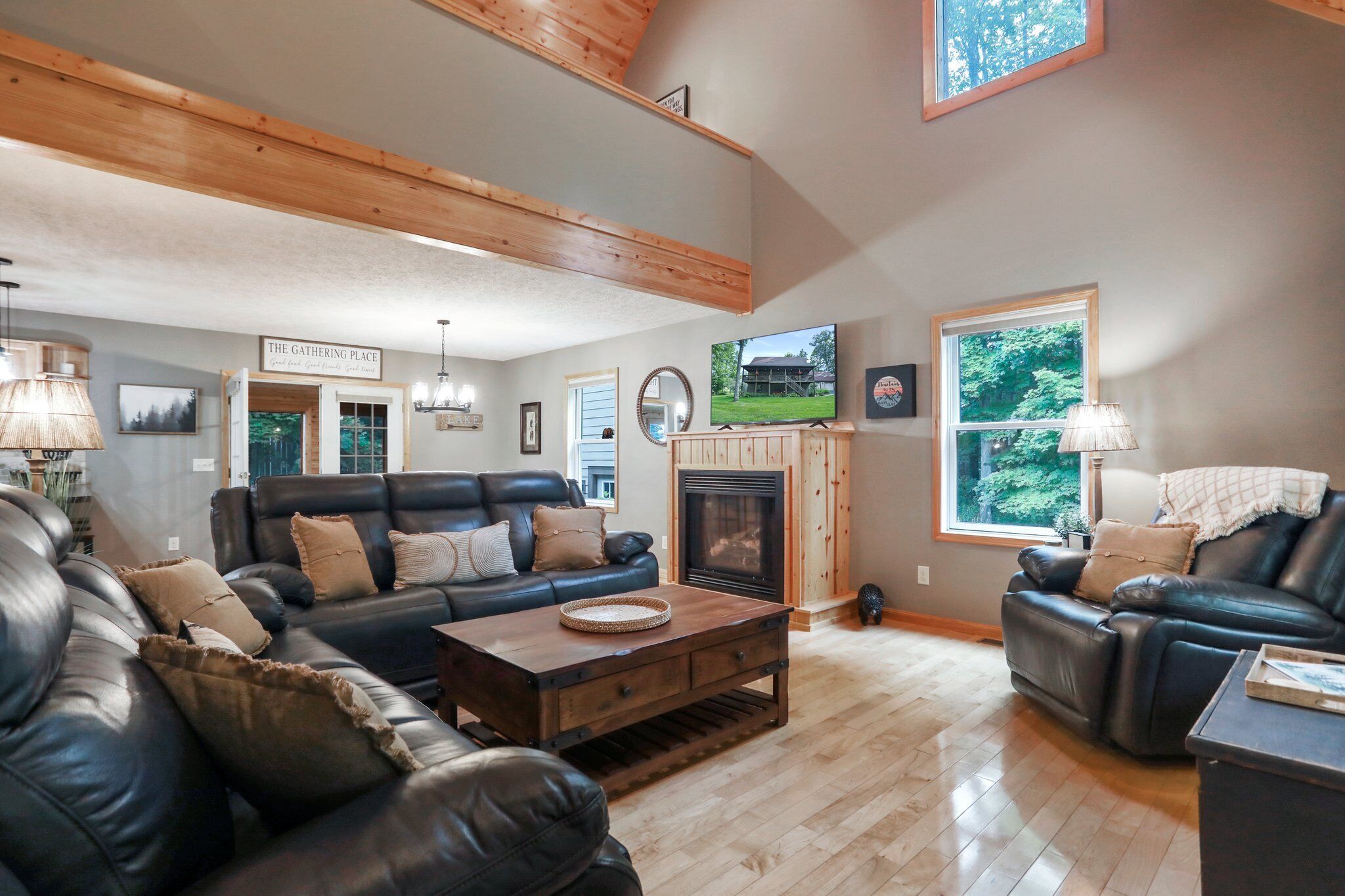 Renovated*Hot Tub*5 Minutes to Wisp*Fast Wi-Fi