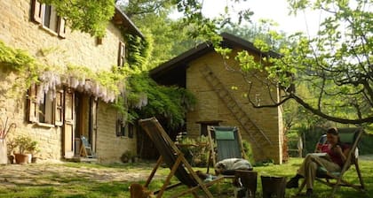 Romantic house in the woods - lafossa.eu