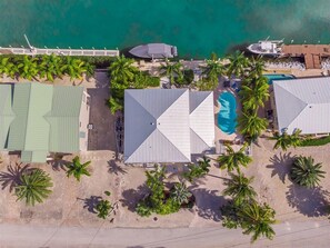 Exterior - Sombrero Beach Beauty~ 50` Dock Private Pool Home! (Marathon)