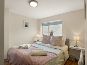 Cottage | 2 bedrooms - Town Centre Apartment, Clifden (Clifden)