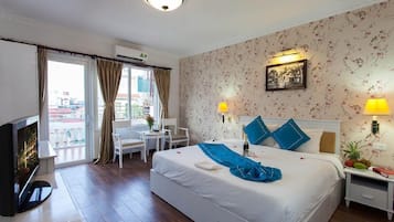 Free WiFi, bed sheets