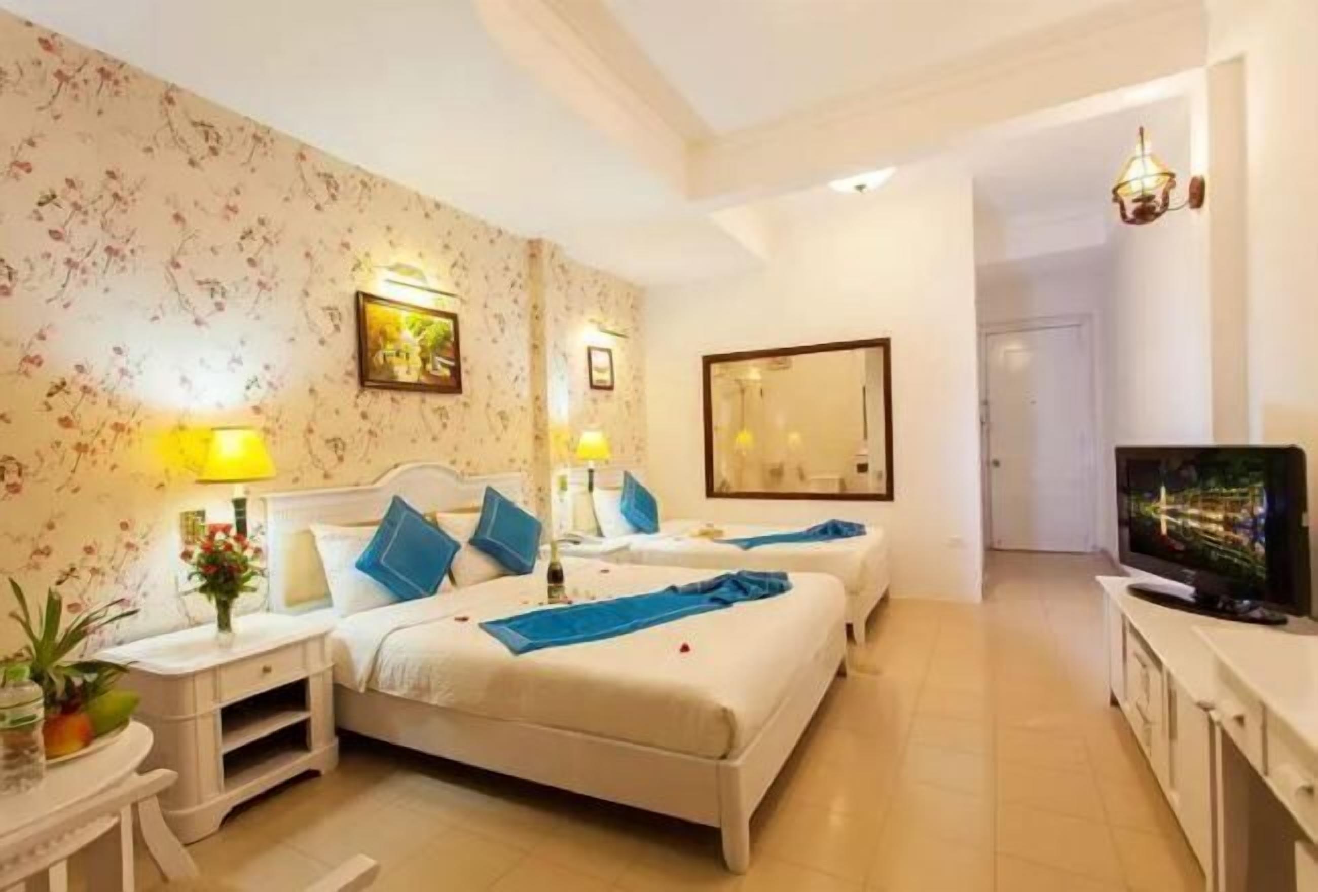 Free WiFi, bed sheets