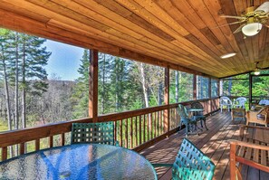 Outdoor dining - Perry Stream - Happy Corner Covered Bridge - Direct Snowmobile/ATV Access (Pittsburg)