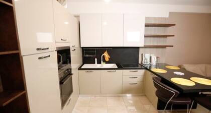 Albania Dream Beachront Apartment