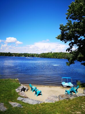 Sun loungers, beach towels