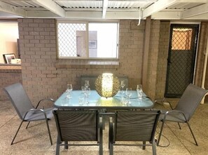 Dining - Perfect Family Retreat near CBD & Airport (Carina)
