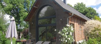 Gite 6p pleine nature:LE POMMIER parc 5000m2 jeux cabanes ,feu de bois,mer 2Omn.